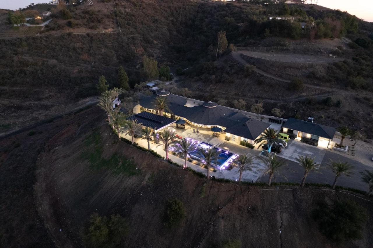 Iron Mansion Private Resort-Event Space 12000 Ft! Temecula Bagian luar foto